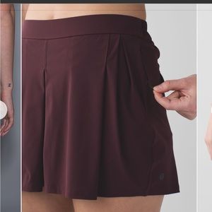 Lululemon &go City Skort size 6 
Bordeaux Drama red